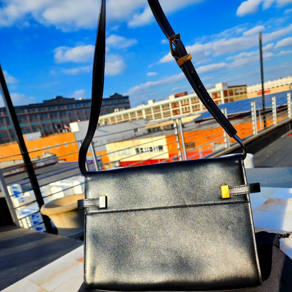 Saint Laurent Manhattan leather handbag Very good condition Black, Leather